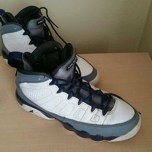 Nike Air Jordan 9  5.5y